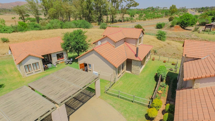 To Let 3 Bedroom Property for Rent in The Coves North West